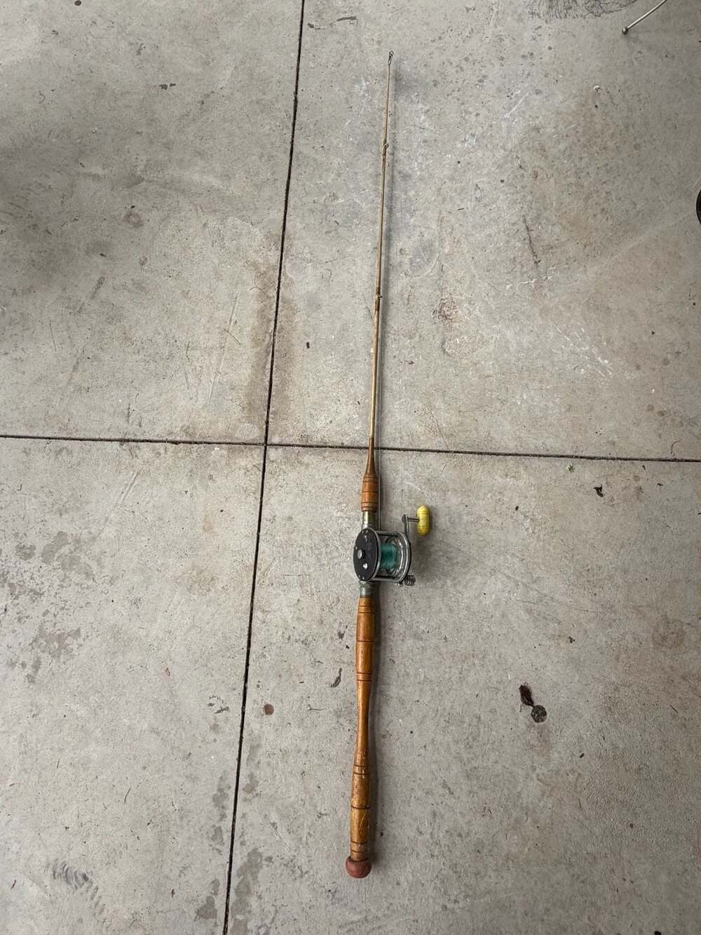 Vtg Penn Long Beach No60 Conventional Saltwater Reel & Wooden Fishing Rod Combo